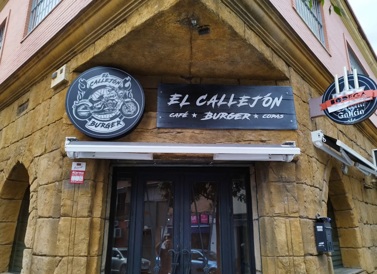 El Callejón Bar Burger · Fotos 1